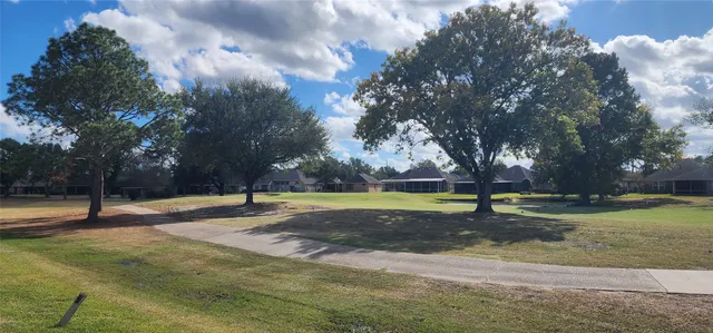 $270,000 | 3618 Teakwood Lane, Pearland, TX 77584
