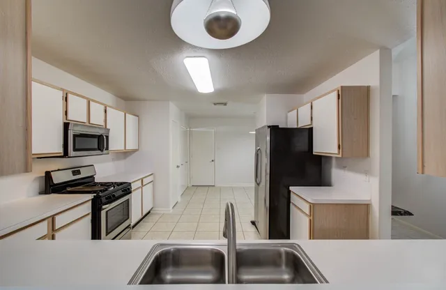 $270,000 | 3618 Teakwood Lane, Pearland, TX 77584