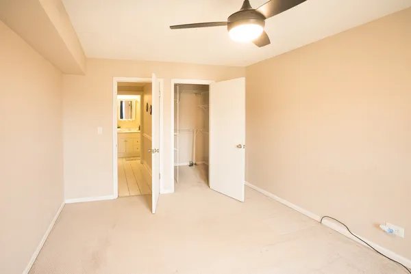 $140,000 | 5000 Carriageway Drive, Unit 211, Rolling Meadows, IL 60008