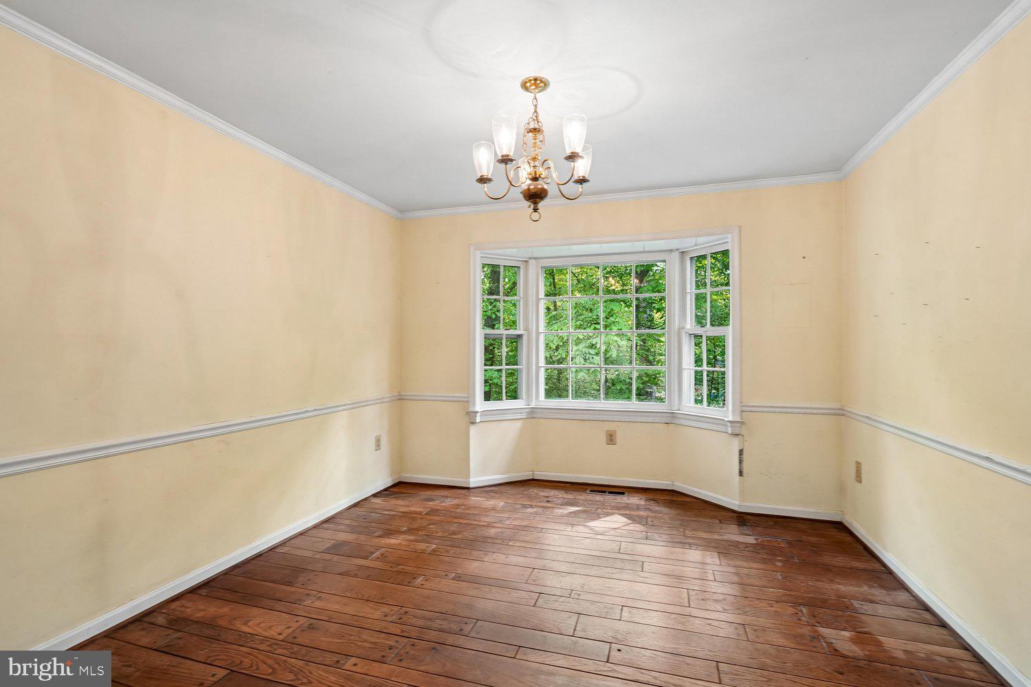 10802 Dayflower Court Reston, VA 20191 - Photo 6 of 44 Dining Room