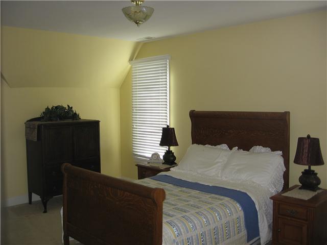 6311 South Fox Chase Pendleton, IN 46064 - Photo 12 of 24 Gallery Image 12