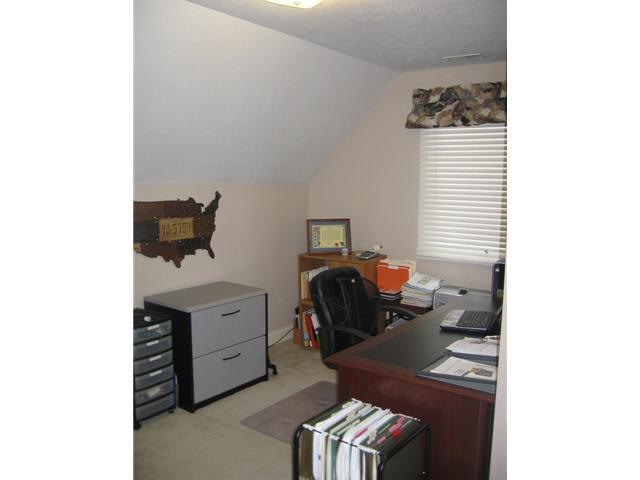 6311 South Fox Chase Pendleton, IN 46064 - Photo 19 of 24 Gallery Image 19