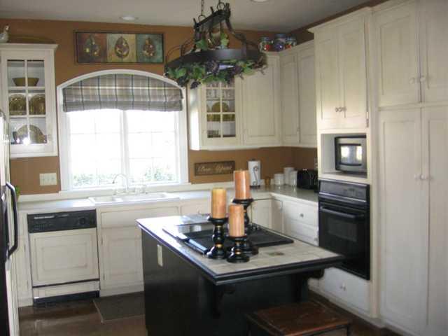 6311 South Fox Chase Pendleton, IN 46064 - Photo 4 of 24 Gallery Image 4