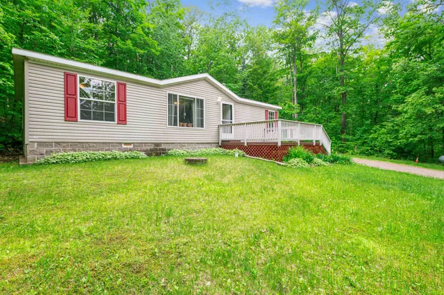 $189,900 | 33315 State Highway 13, Bayfield, WI 54814