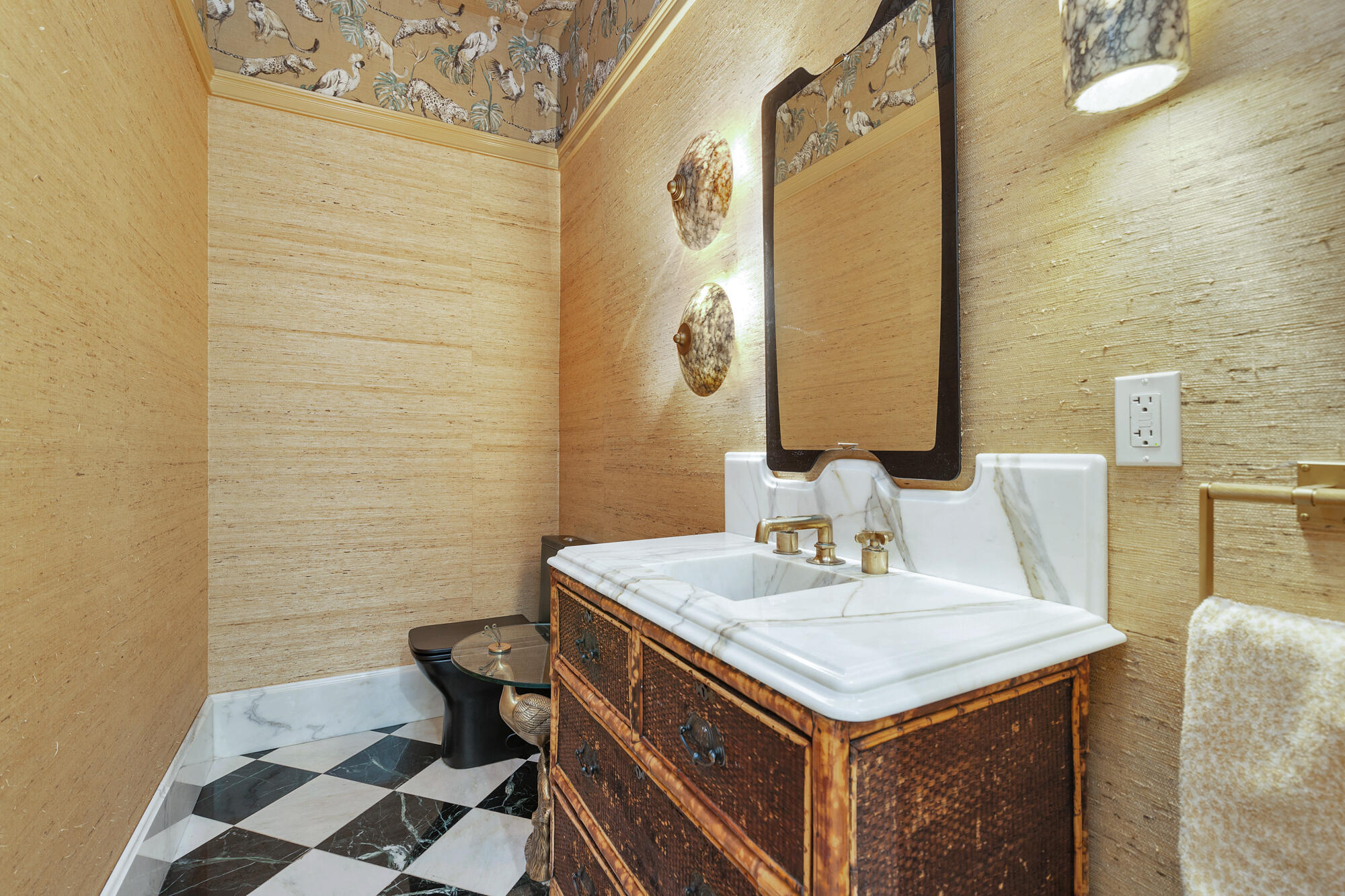 140 Edmor Road West Palm Beach, FL 33405 - Photo 11 of 30 a bathroom with a sink toilet and a mirror