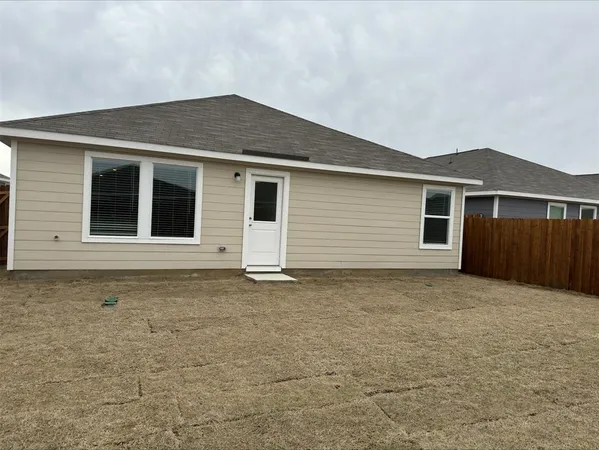 $1,900 | 320 Dewberry Street, Princeton, TX 75407