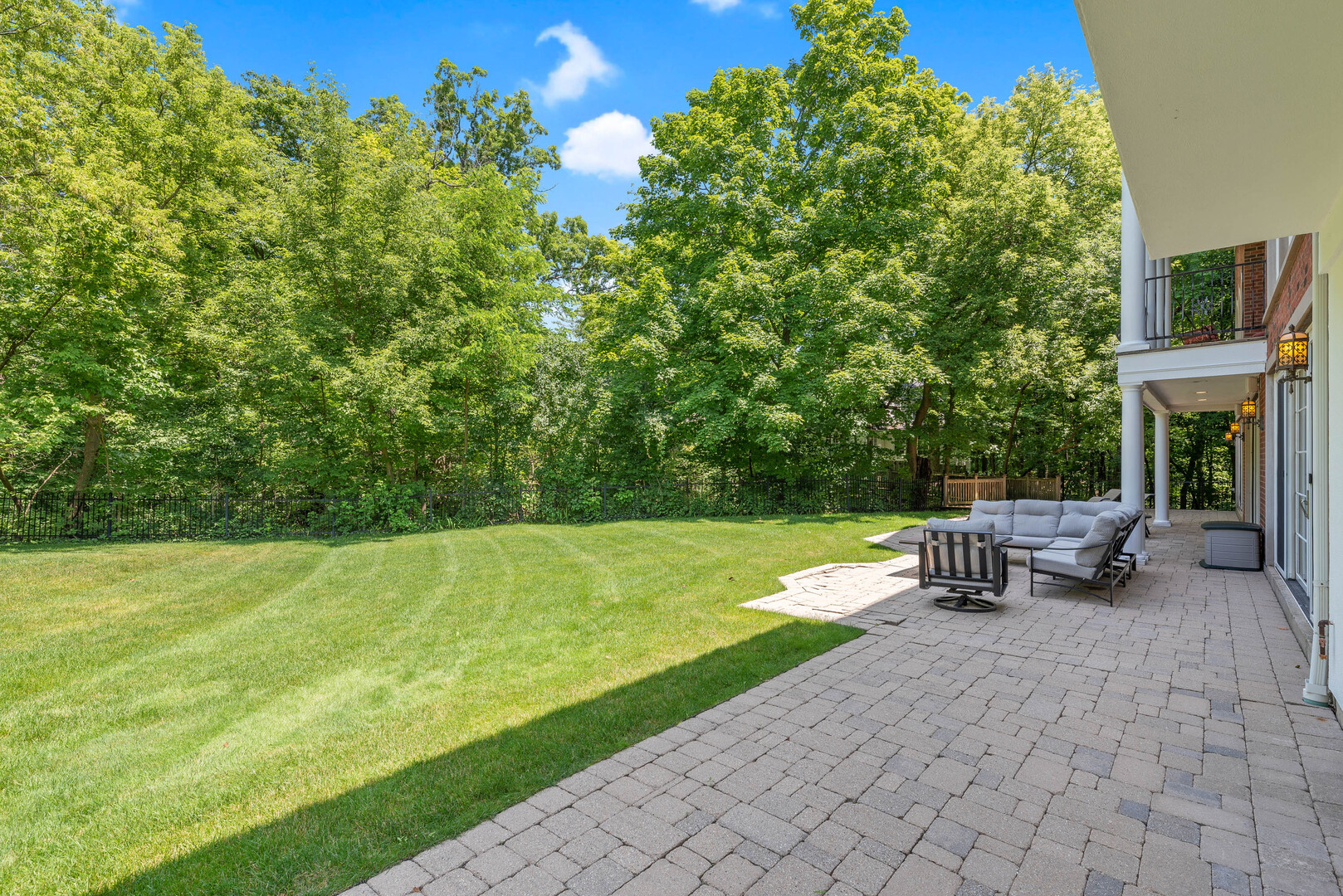 493 Hazel Avenue Highland Park, IL 60035 - Photo 43 of 52 a view of a patio with table and chairs and potted plants