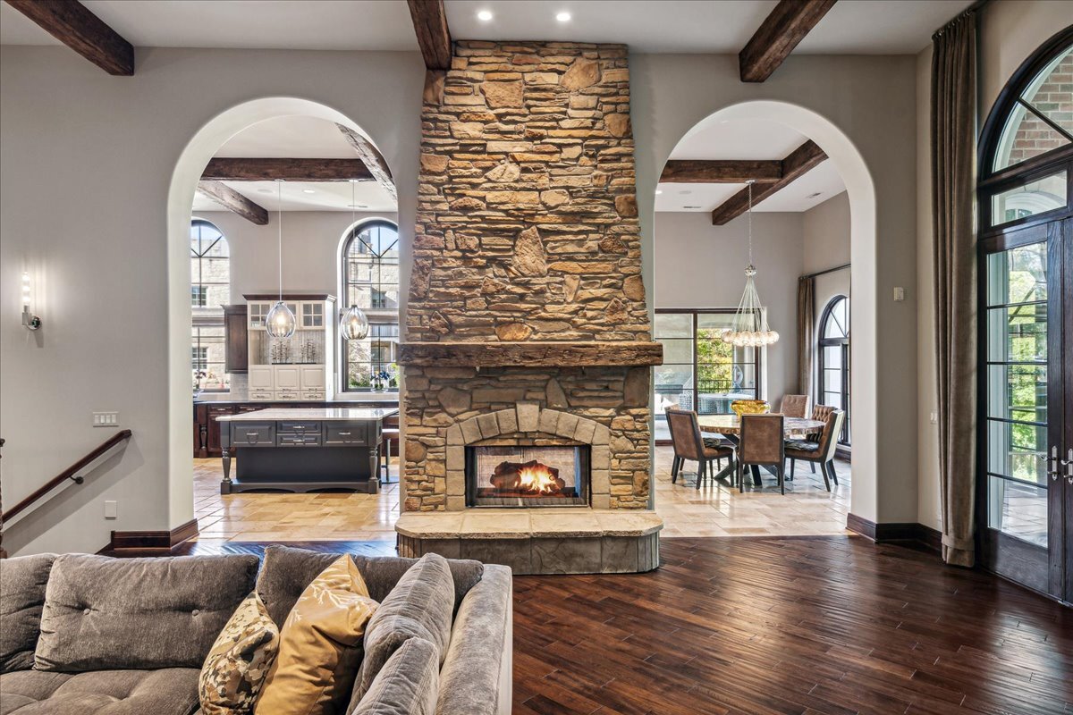 493 Hazel Avenue Highland Park, IL 60035 - Photo 8 of 52 a living room with furniture and a fireplace