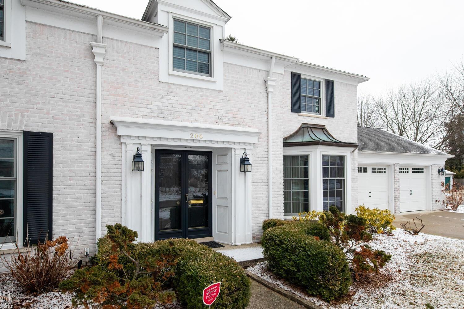 206 Stephens Road Grosse Pointe, MI 48236 - Photo 38 of 44 50164019-9d424dc0-538f-463f-82f9-e480ad106726.JPG
