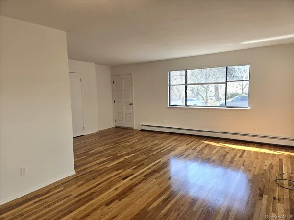 $3,750 | 74 Ashwood Road, Unit 1, Port Washington, NY 11050