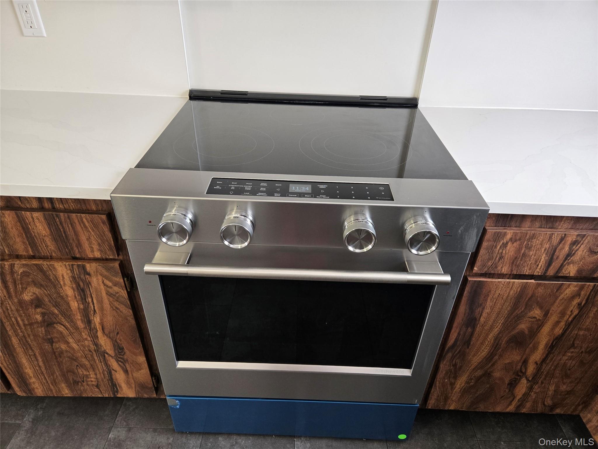 74 Ashwood Road, Unit 1 Port Washington, NY 11050 - Photo 8 of 17 Brand new appliance