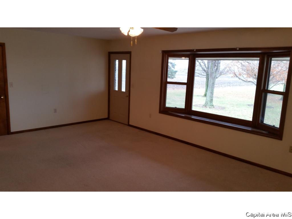497 East Montgomery Road Divernon, IL 62530 - Photo 4 of 23