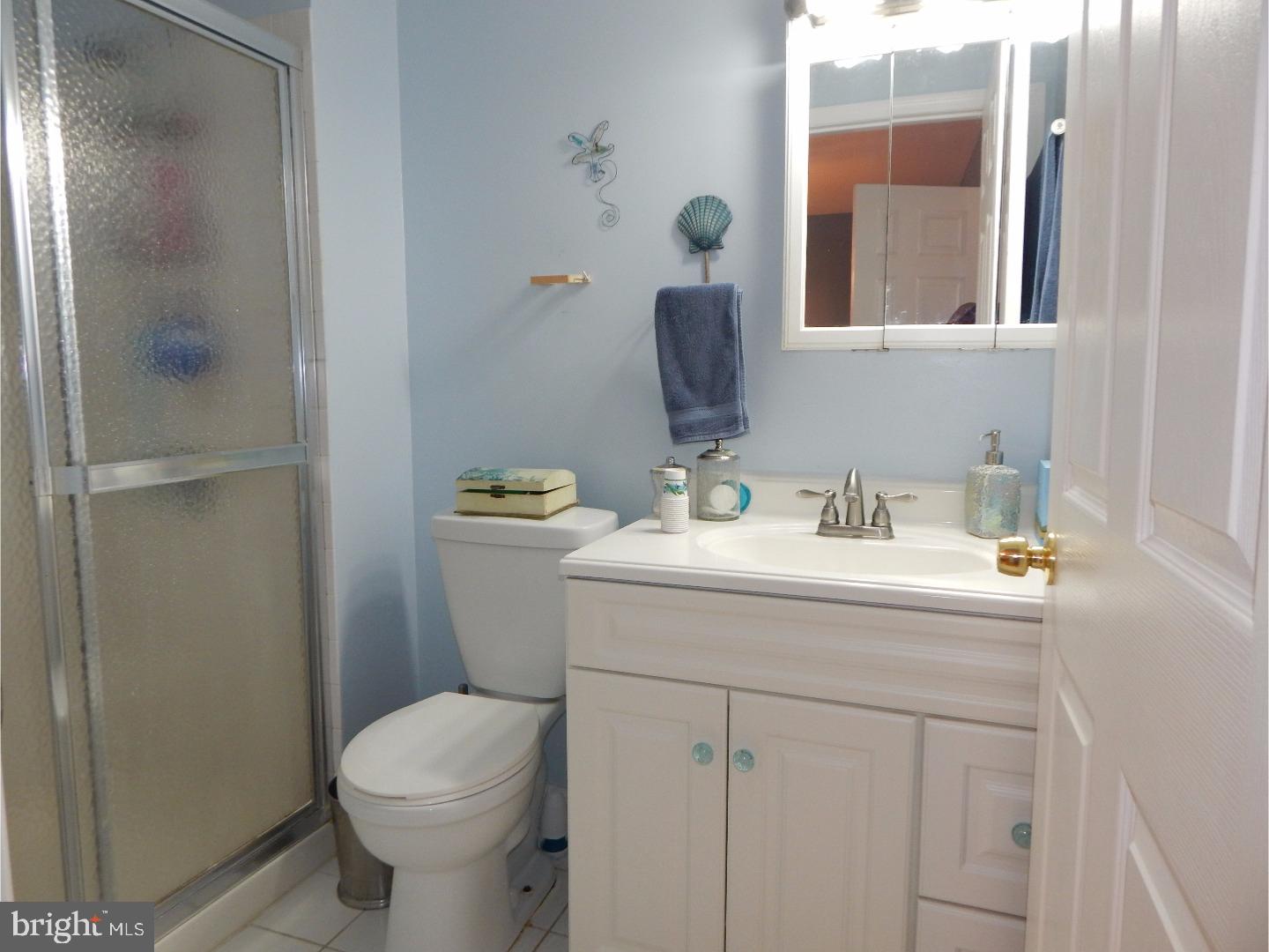 62 Kuser Road Hamilton, NJ 08619 - Photo 10 of 23 Bathroom