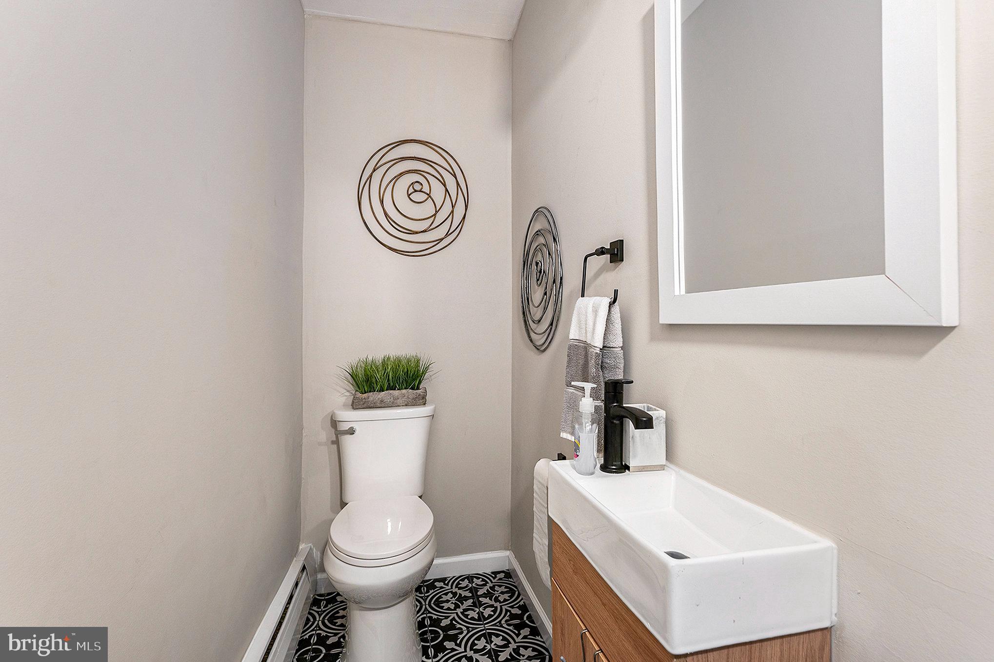 1601 Latch String Lane Hatfield, PA 19440 - Photo 11 of 23 Powder room