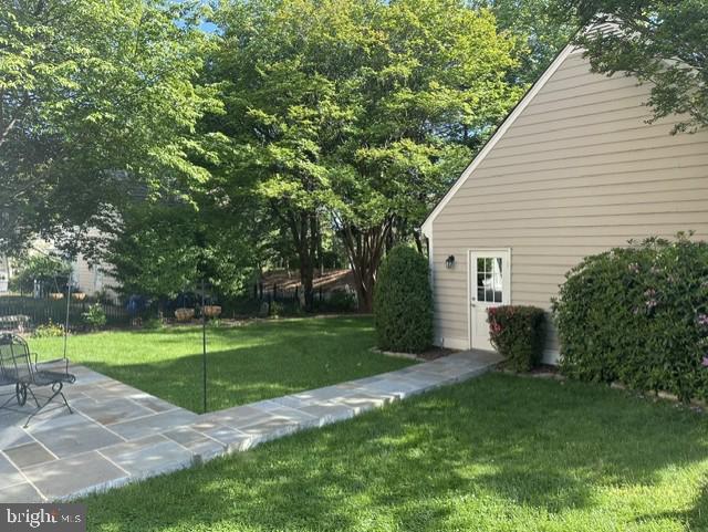 270 Beckwith Street Gaithersburg, MD 20878 - Photo 6 of 7 Slate patio and walk way to garage
