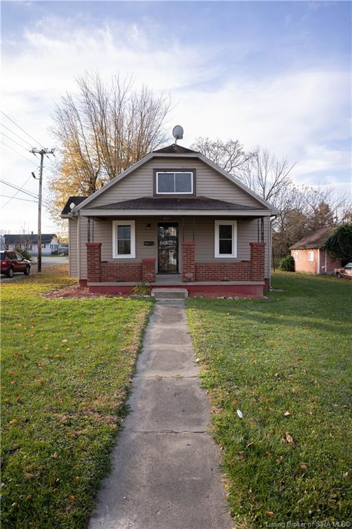 835 Allen Street Scottsburg, IN 47170 - Photo 2 of 35