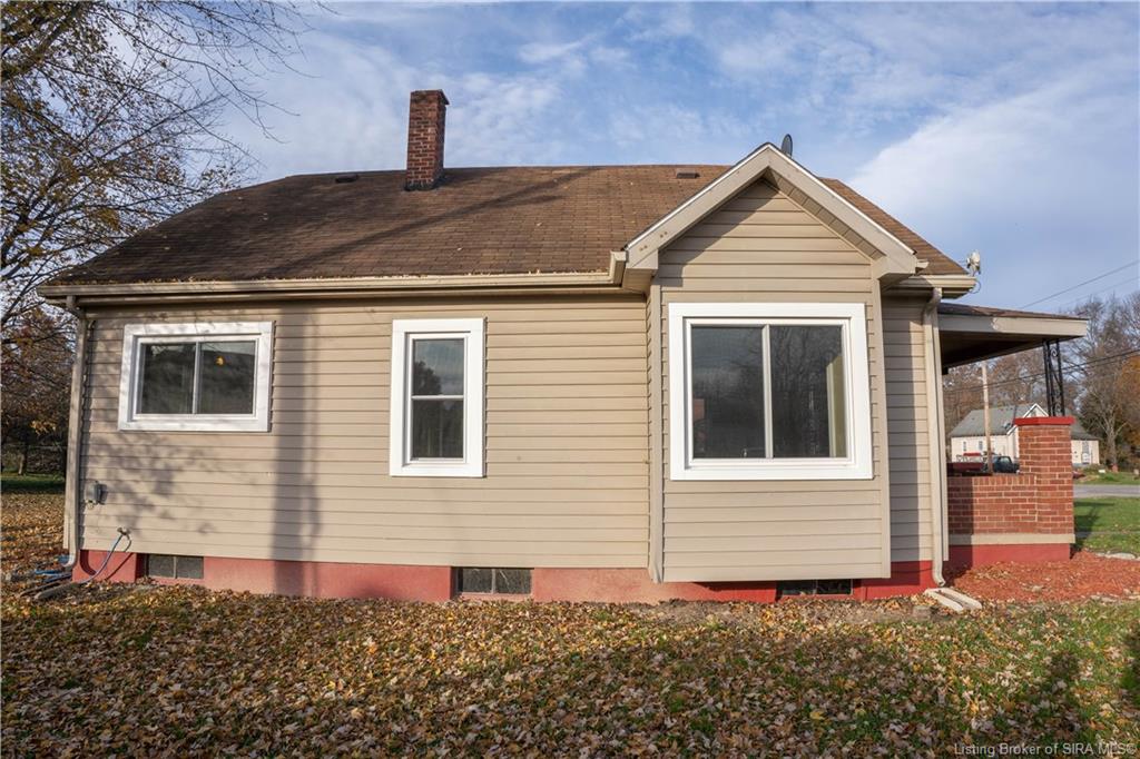 835 Allen Street Scottsburg, IN 47170 - Photo 7 of 35