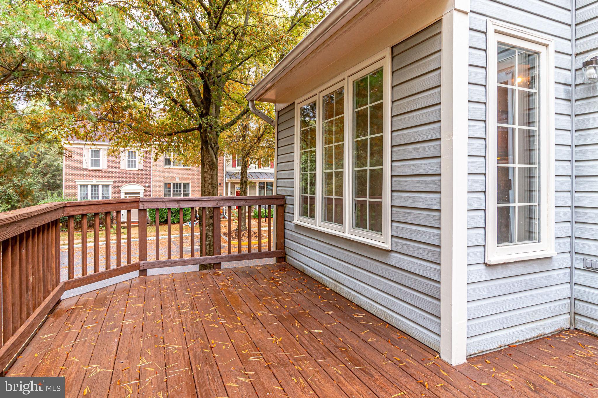 3600 Ransom Place Alexandria, VA 22306 - Photo 17 of 54 Large deck