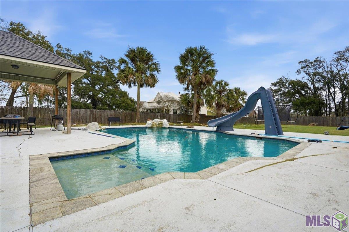 16372 Joe Sevario Road Prairieville, LA 70769 - Photo 7 of 39