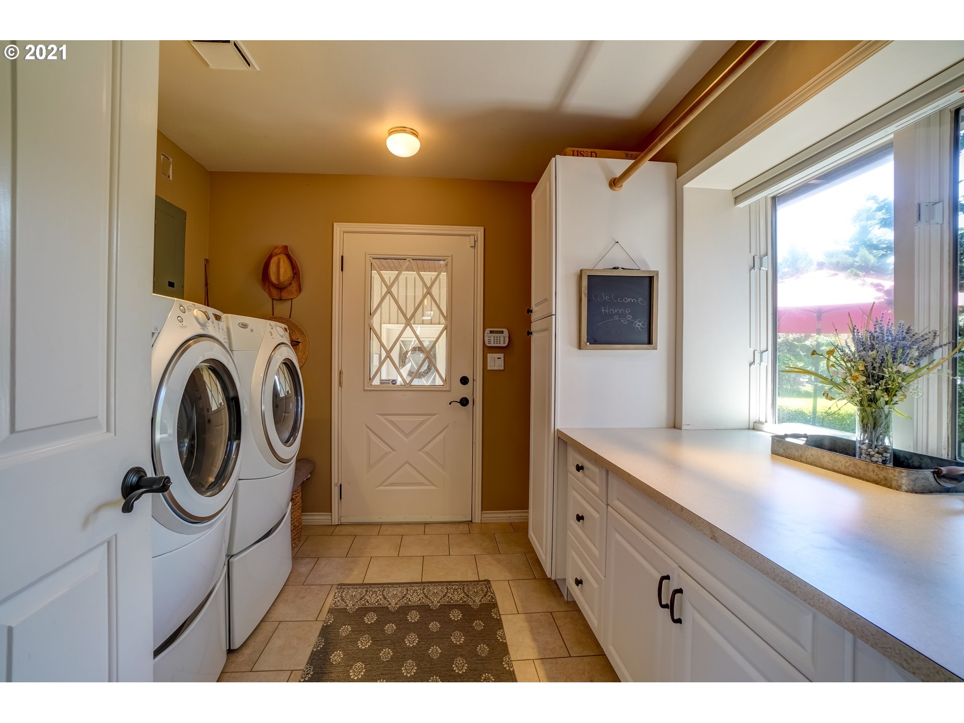 28445 Southwest Grahams Ferry Road Wilsonville, OR 97070 - Photo 17 of 32 Gallery Image 17