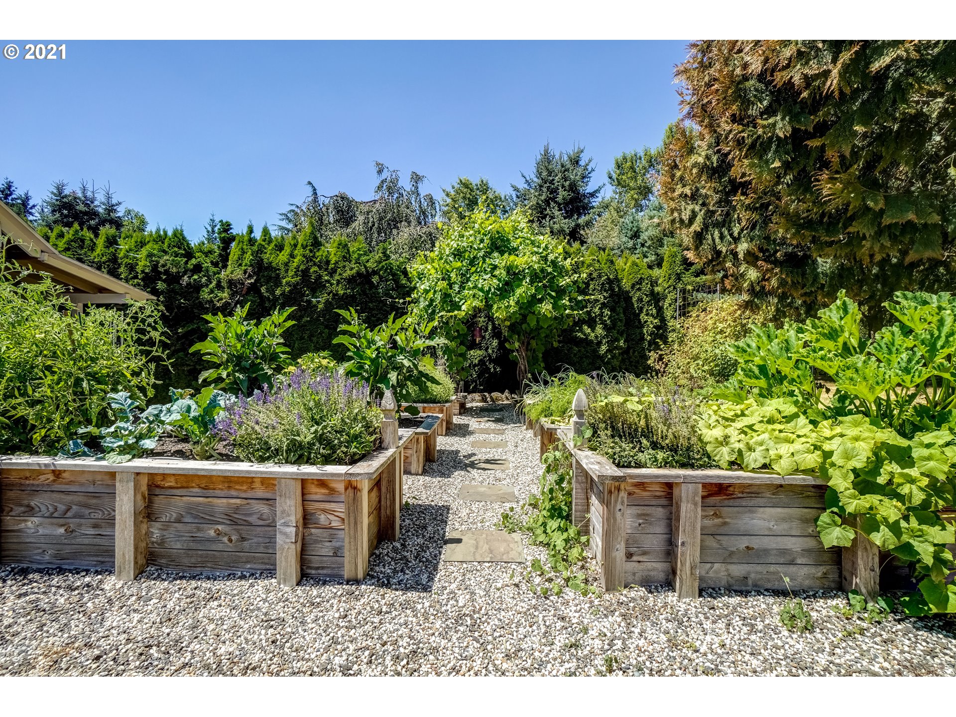 28445 Southwest Grahams Ferry Road Wilsonville, OR 97070 - Photo 29 of 32 Gallery Image 29
