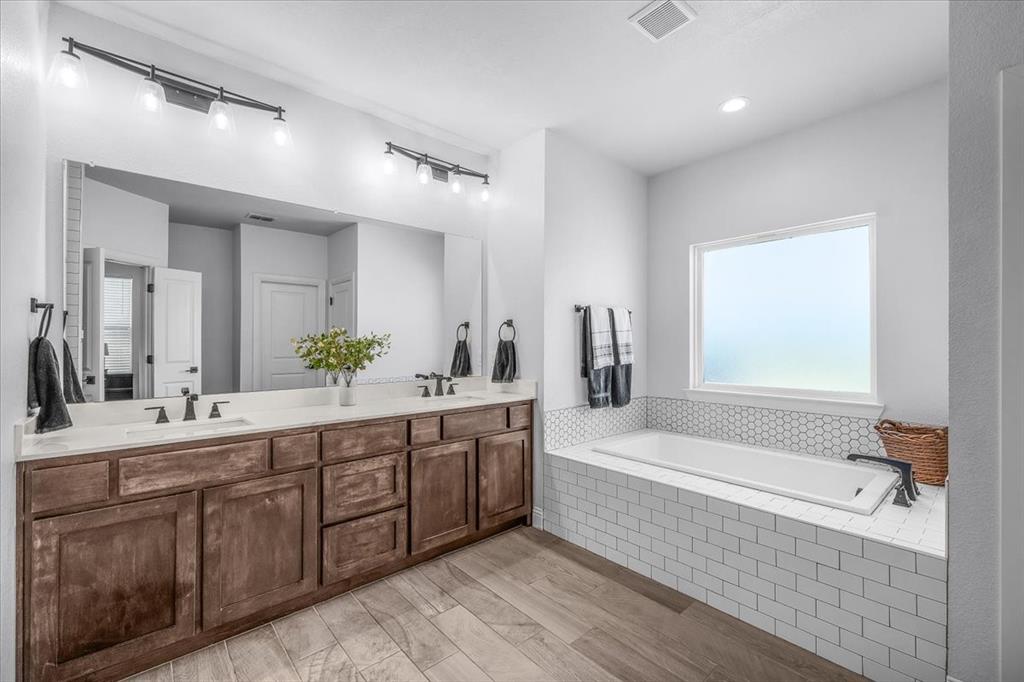 108 Stafford Road Weatherford, TX 76088 - Photo 16 of 38