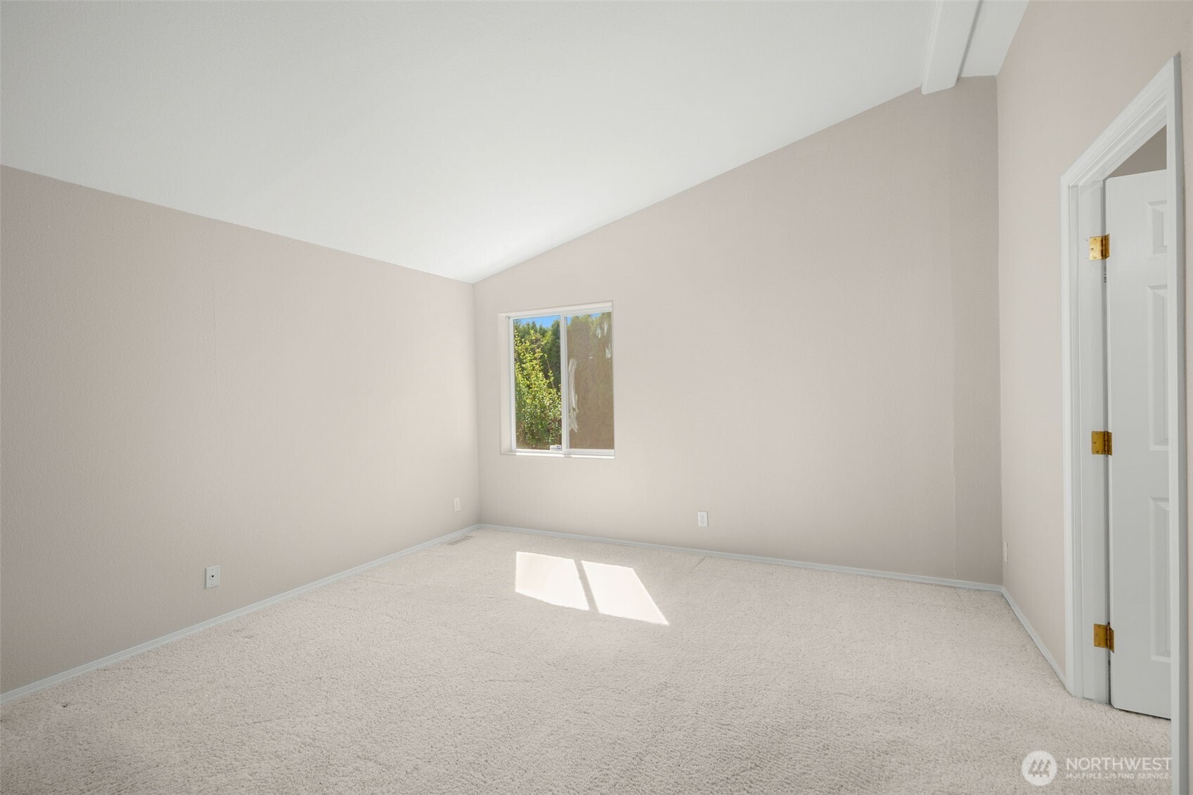 23606 Lake Drive West Bothell, WA 98021 - Photo 14 of 30 an empty room with a window
