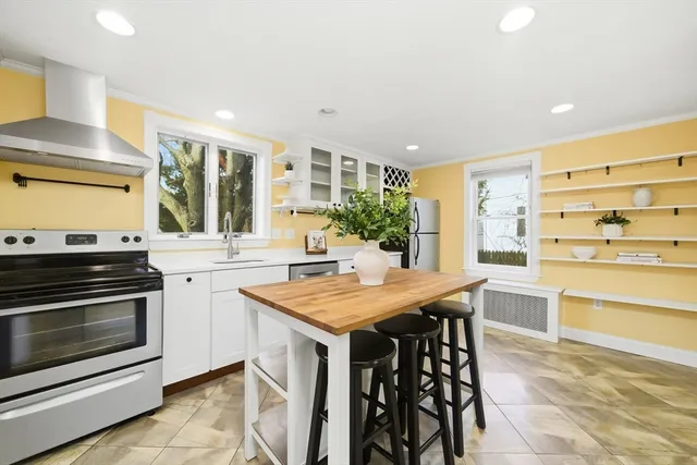 $829,000 | 49 Spruce Street, Winchester, MA 01890