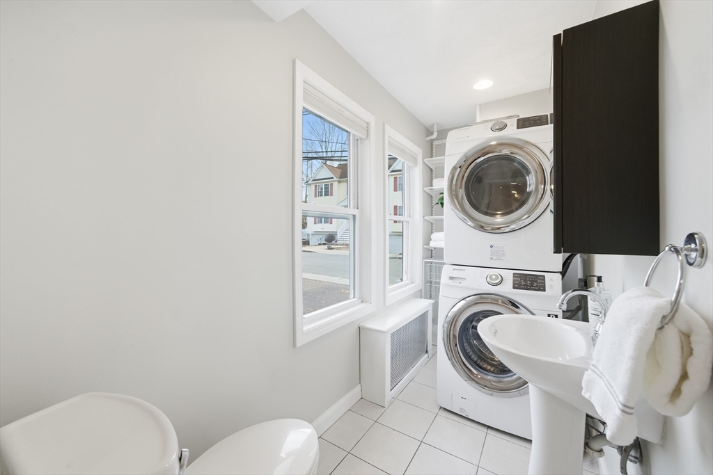 49 Spruce Street Winchester, MA 01890 - Photo 16 of 41