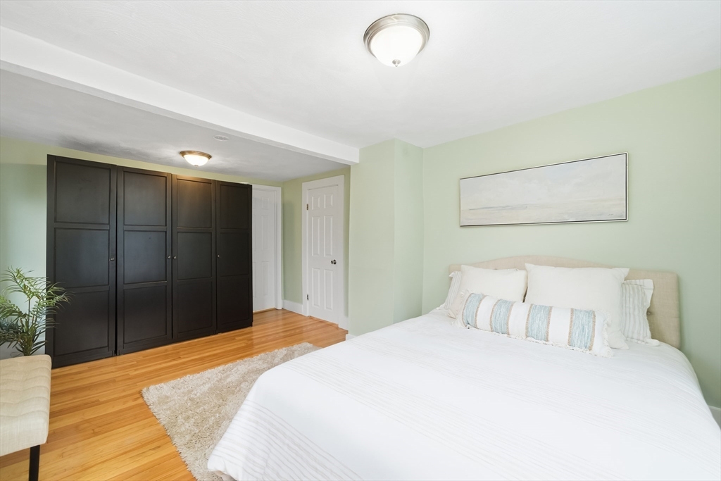 49 Spruce Street Winchester, MA 01890 - Photo 18 of 41