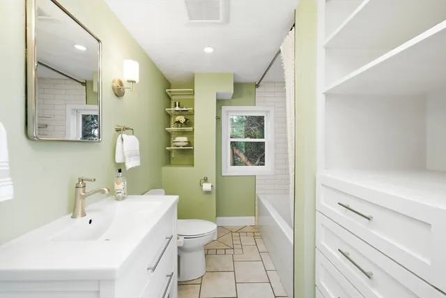 $829,000 | 49 Spruce Street, Winchester, MA 01890