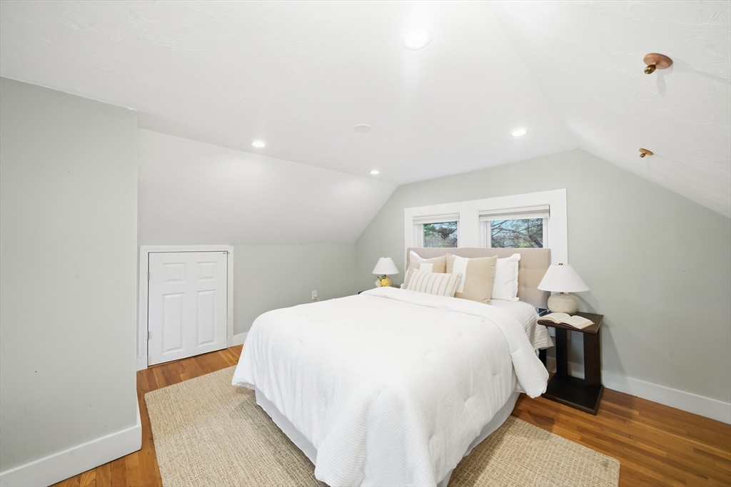 49 Spruce Street Winchester, MA 01890 - Photo 24 of 41