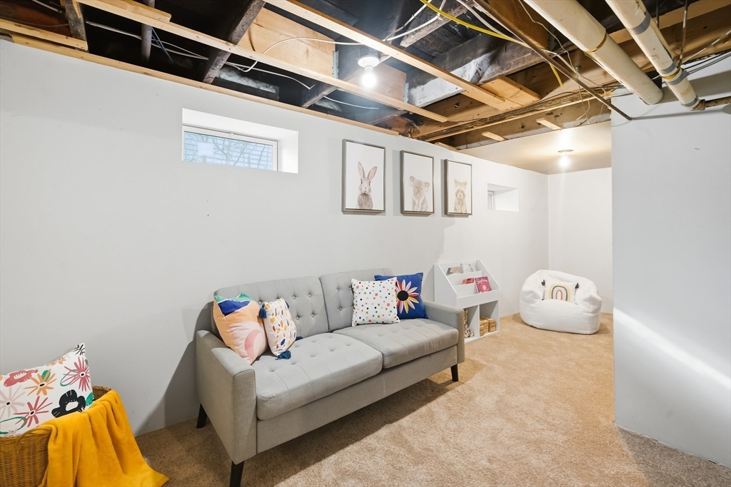 49 Spruce Street Winchester, MA 01890 - Photo 28 of 41