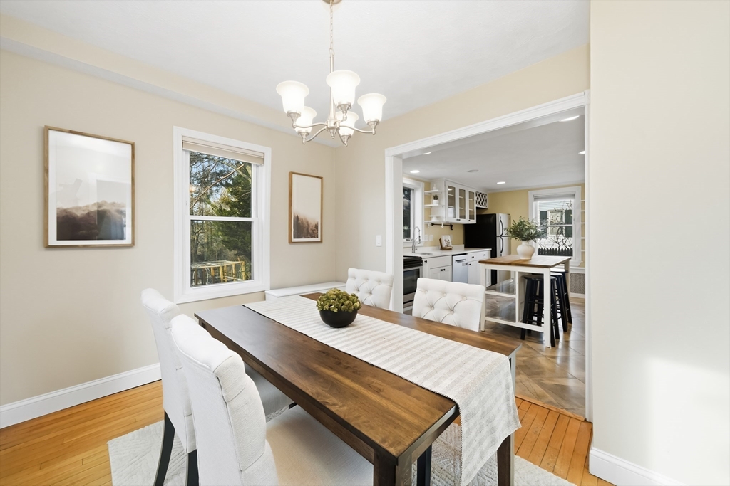 49 Spruce Street Winchester, MA 01890 - Photo 9 of 41