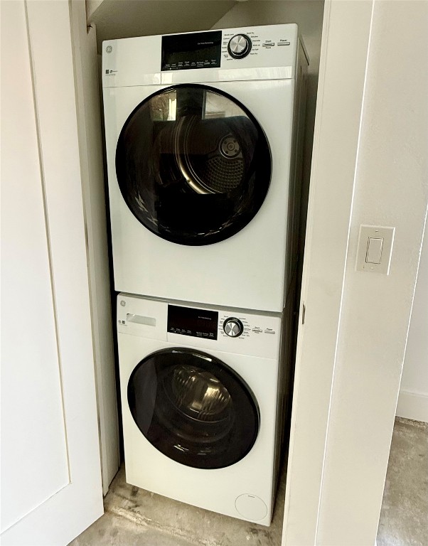3919 East 16th Street, Unit 1 Austin, TX 78721 - Photo 10 of 11 a utility room with dryer and washer