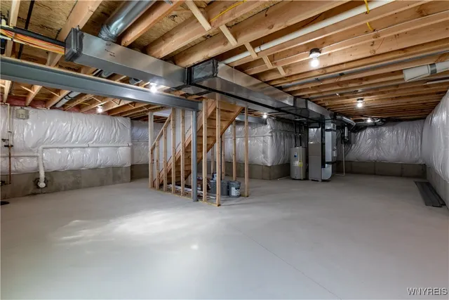 $619,900 | 5151 Bridle Path Lane, Lewiston, NY 14092