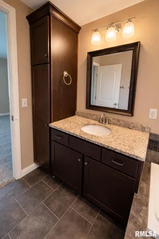 $509,900 | 6305 West Clairemont Court, Edwards, IL 61528