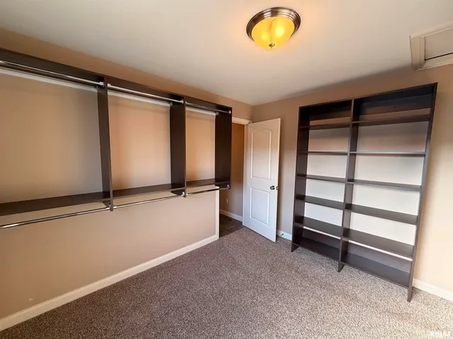 $509,900 | 6305 West Clairemont Court, Edwards, IL 61528