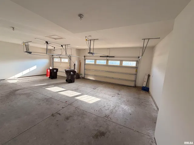 $509,900 | 6305 West Clairemont Court, Edwards, IL 61528