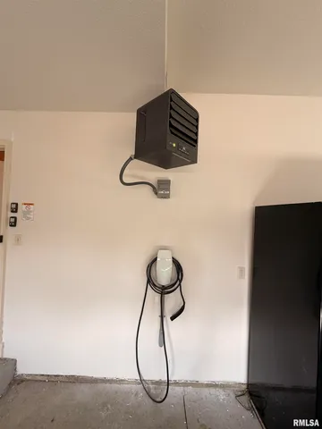 $509,900 | 6305 West Clairemont Court, Edwards, IL 61528