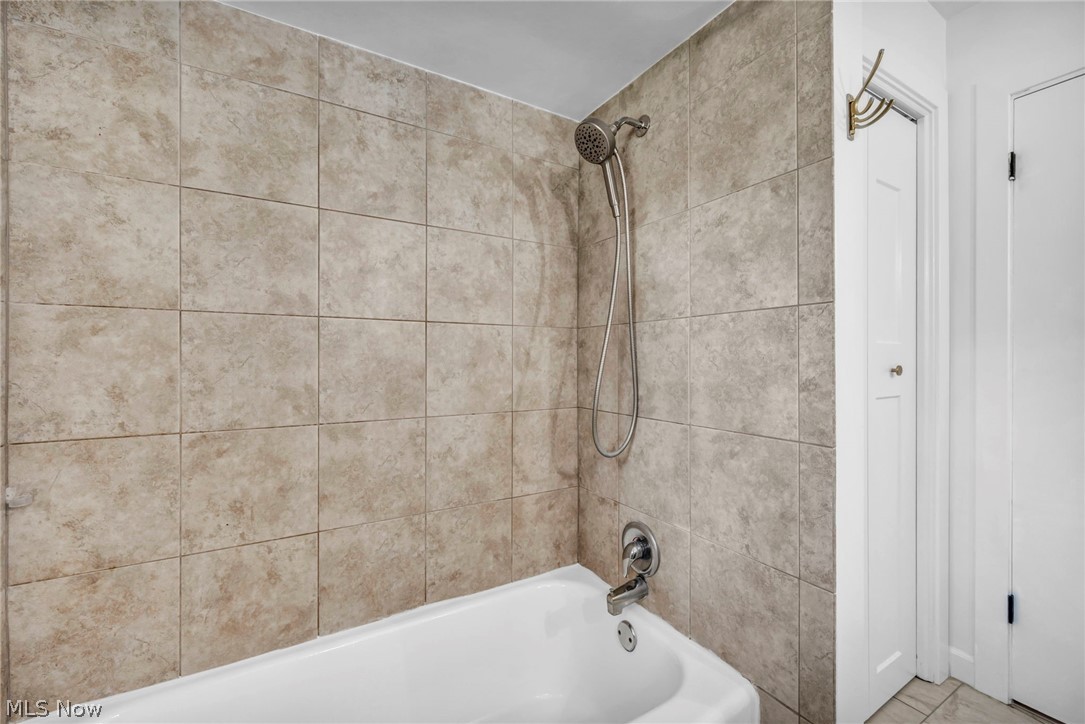 4717 Shriver Road North Canton, OH 44720 - Photo 28 of 49