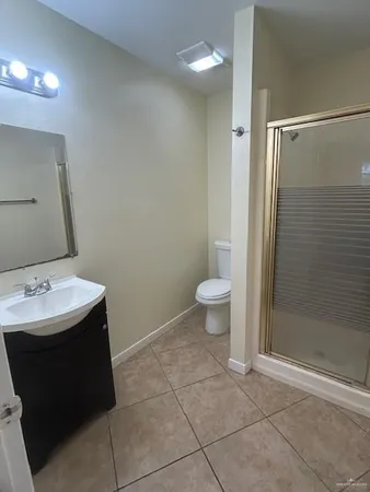 $2,200 | 1416 Grovewood Avenue, Mission, TX 78572