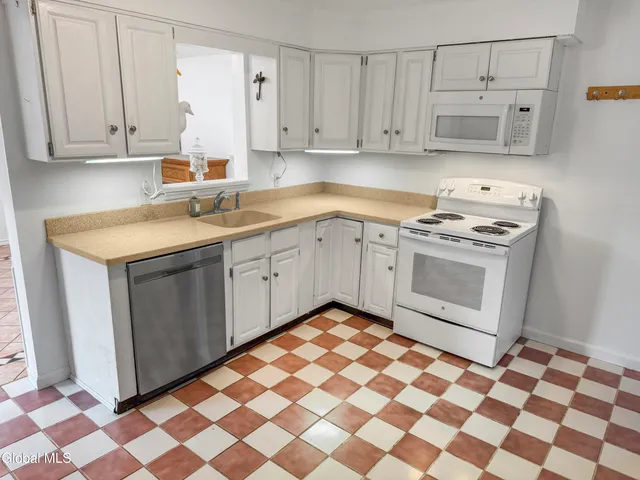 $289,900 | 138 Van Schoick Avenue, Albany, NY 12209