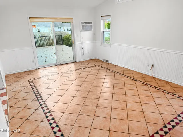 $289,900 | 138 Van Schoick Avenue, Albany, NY 12209