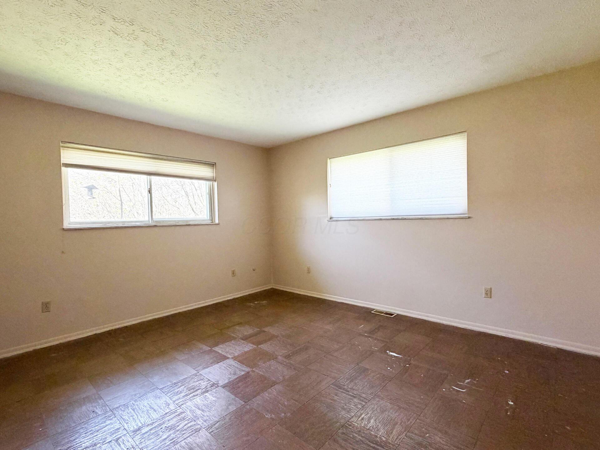 709 Birmingham Road Westerville, OH 43081 - Photo 6 of 14 06-Primary Bedroom