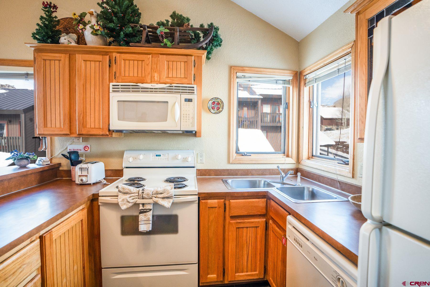 21 Castle Road, Unit 7 Crested Butte, CO 81225 - Photo 11 of 33 Gallery Image 11
