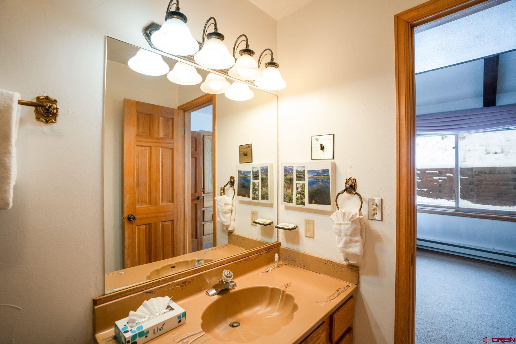 21 Castle Road, Unit 7 Crested Butte, CO 81225 - Photo 27 of 33 Gallery Image 27