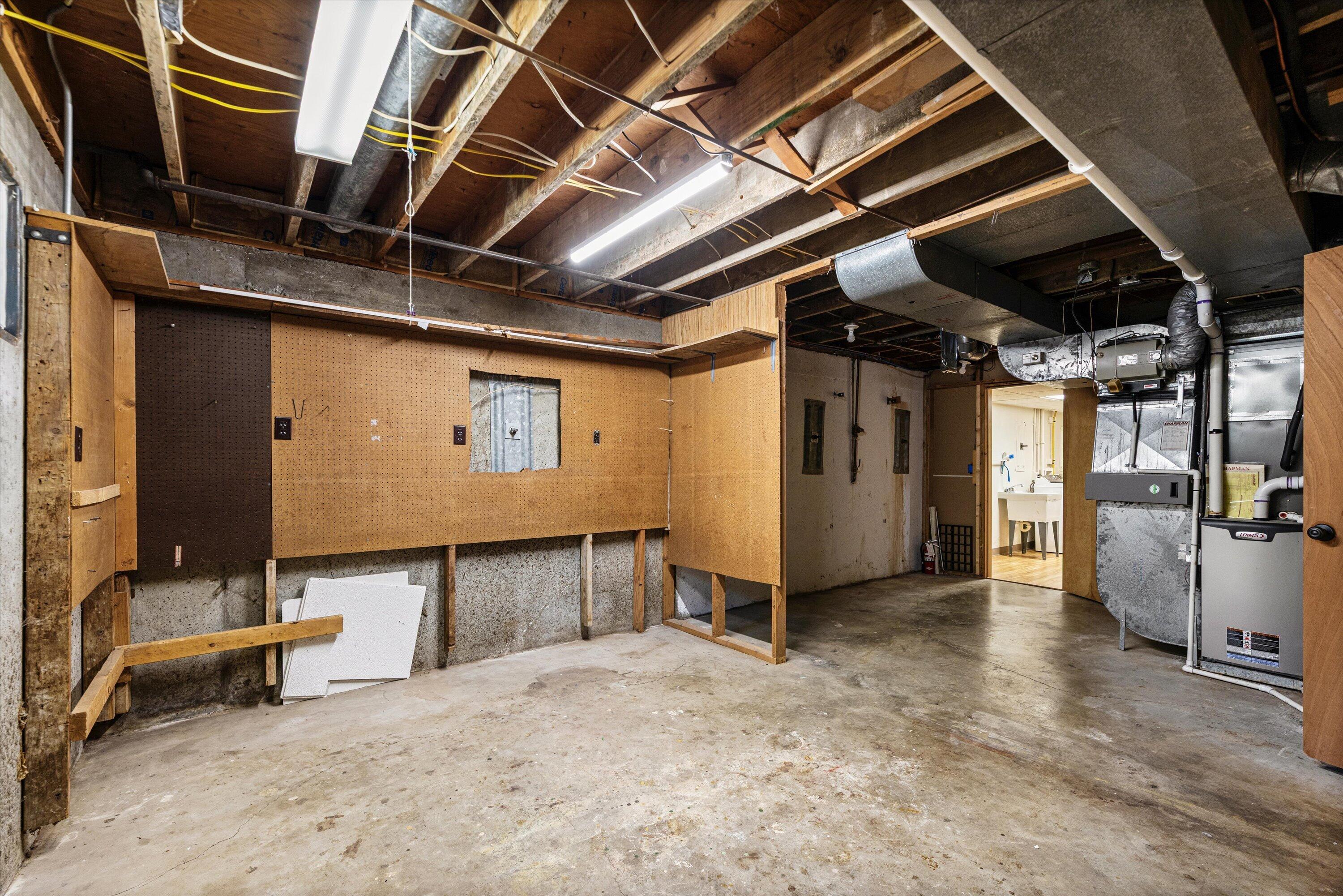 1704 Ridgemont Columbia, MO 65203 - Photo 31 of 41 Gallery Image 31