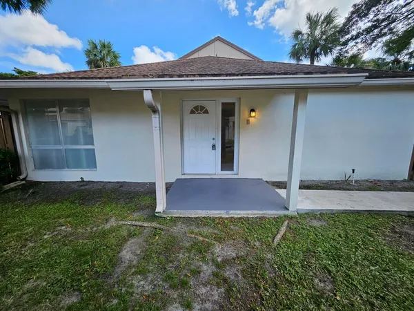 $2,100 | 8047 Northwest 8th Street, Unit 8047, Fort Lauderdale, FL 33324