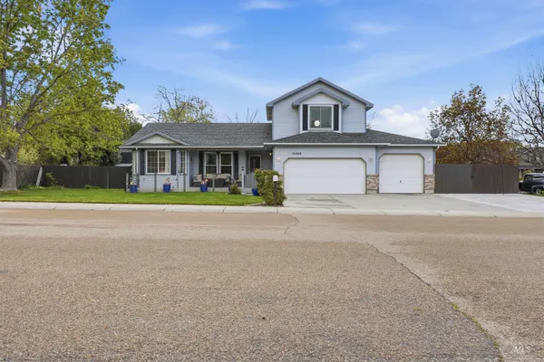 $399,900 | 16460 Coral Drive, Nampa, ID 83687